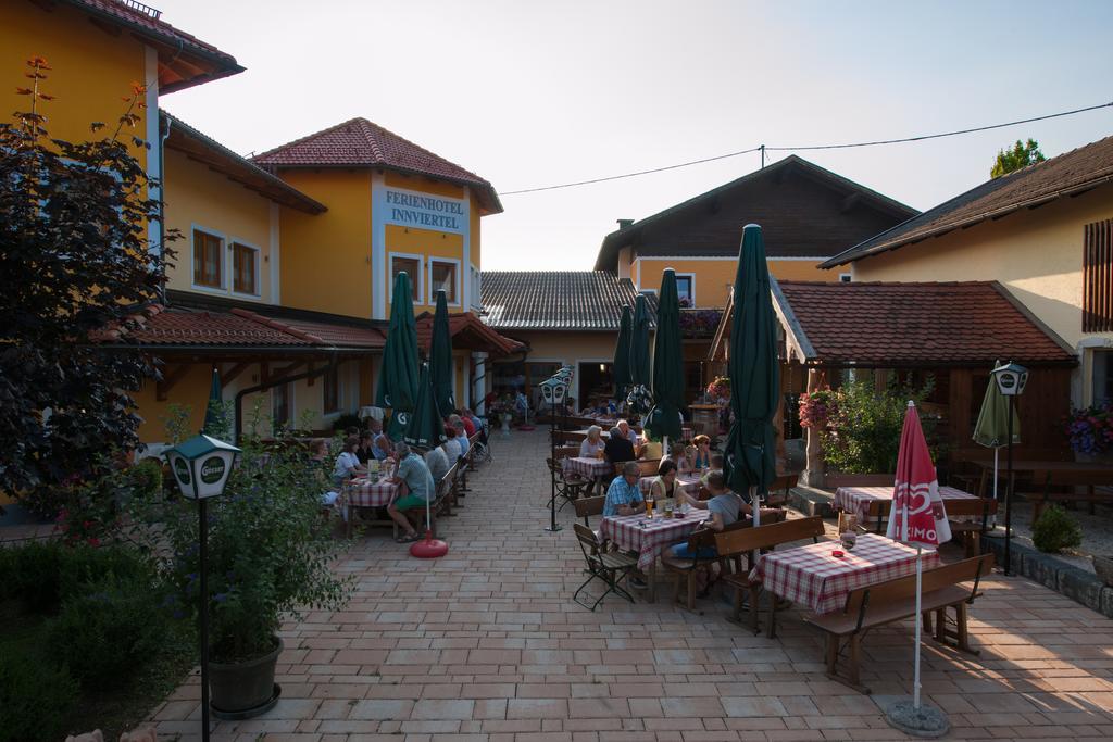 Ferienhotel Innviertel Kirchheim im Innkreis Exterior foto